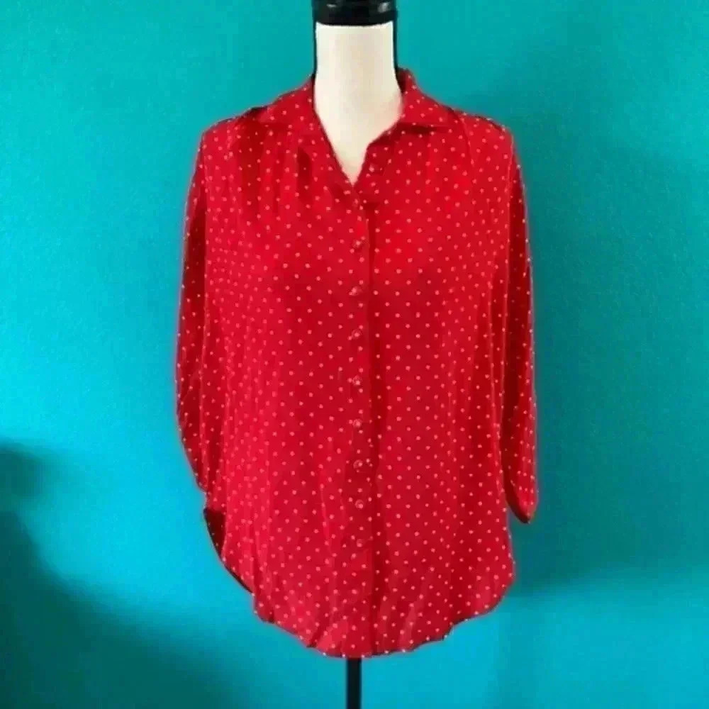 New with tags Saint Helena red polka dot blouse in size small